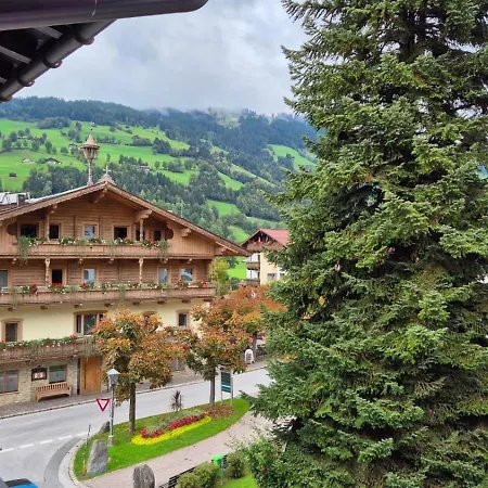 Harrie By Miha Apartment *